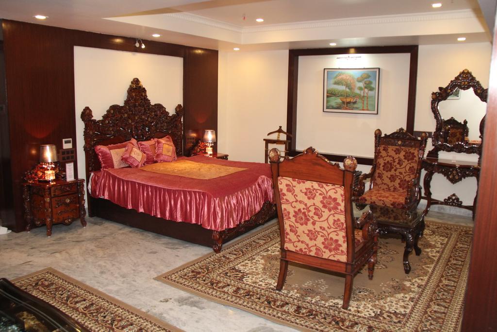 Maple Wood Hotel Ranchi Eksteriør billede